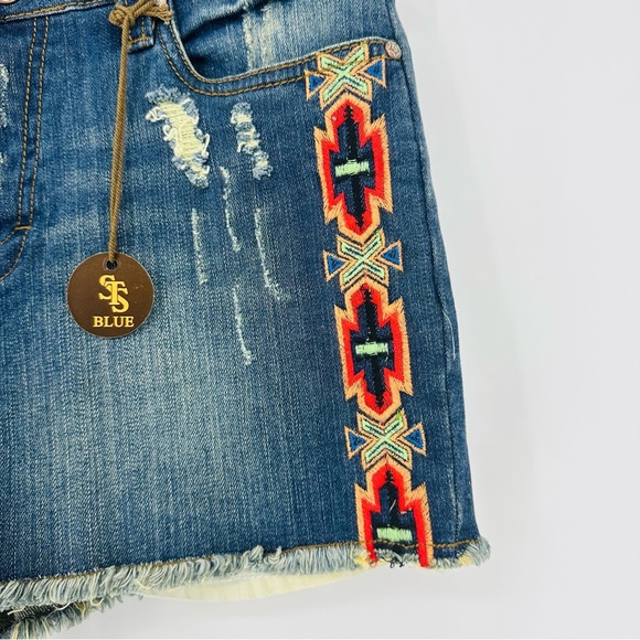 NEW STS Blue High Waisted Distressed Embroidered Denim Stretch Shorts 9 NWT - Picture 3 of 7